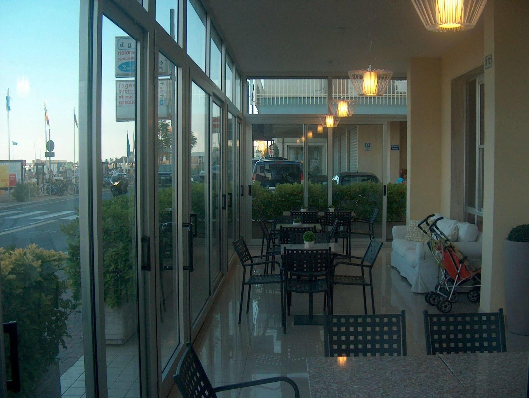 Hotel Trevi Bellaria – Igea Marina Kültér fotó